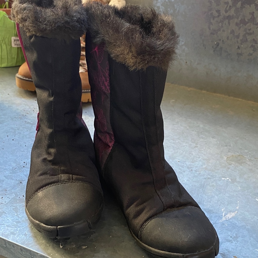 Girls Black Winter Boots